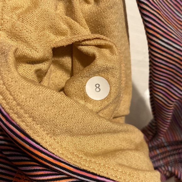 Lululemon Active Tank Size 8 - Picture 7 of 7